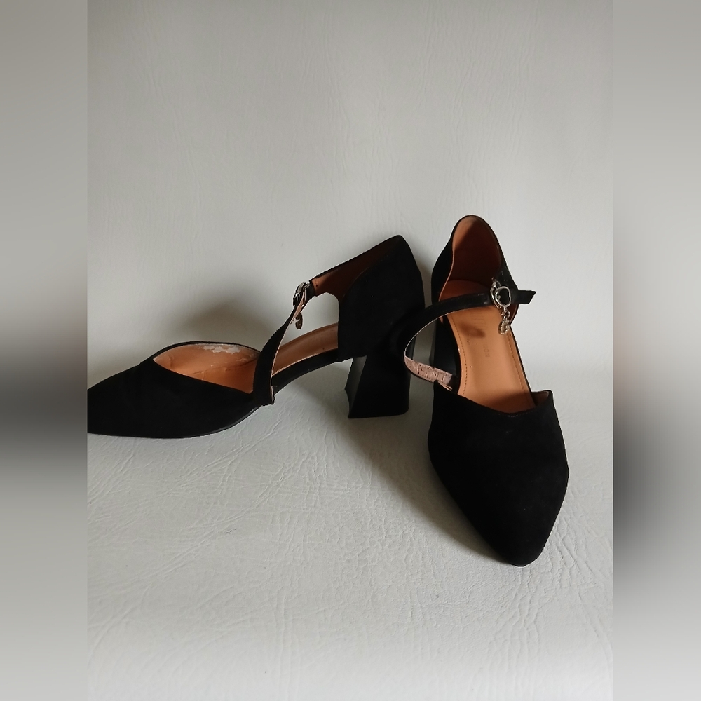 Women's Dusto Black Faux Suede Pointed Toe Mary Jane Wide Heel Shoes Sz38/7.5/8